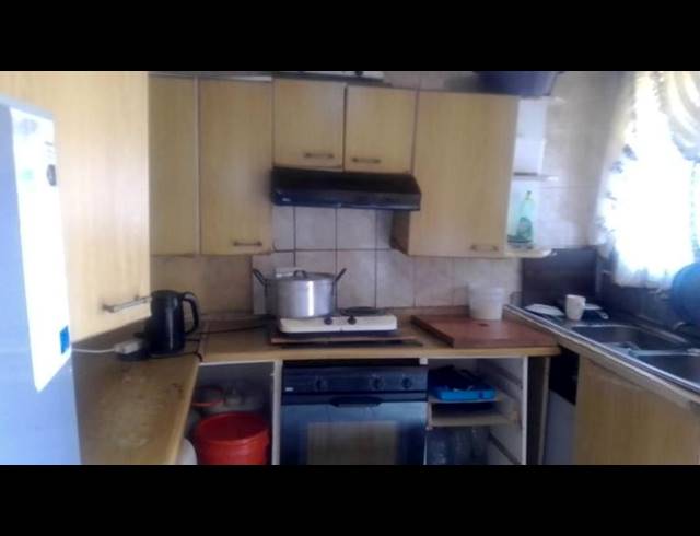 2 BEDROOM HOUSE FOR SALE IN STRETFORD